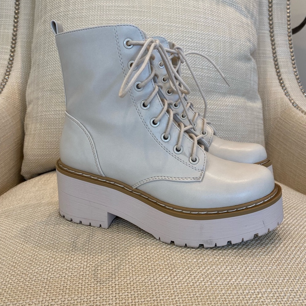 Soda Womens Cream Platform Hiking Boots w Tan Birder / Lace Up Side Zipper / 7